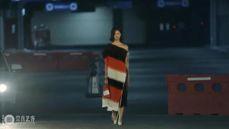 【IFA-流行趋势】后疫情时代下的创意秀场设计|没有什么可以阻止未来 视频资讯 苏小轩 疫情 创意 时代 秀场 未来 IFA 趋势 时尚界 全球 时装 崇真艺客